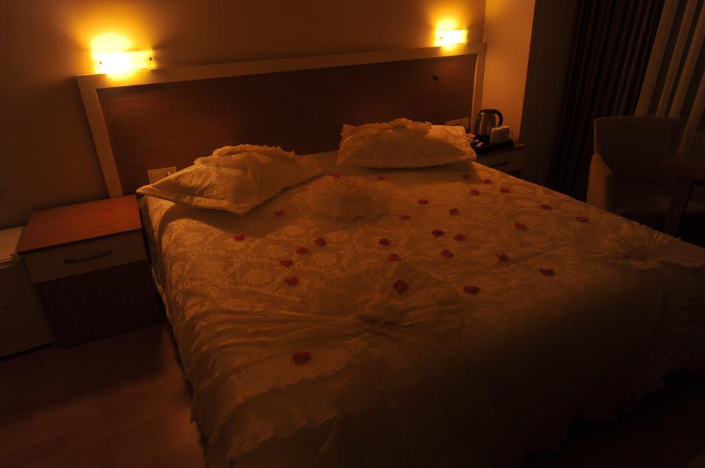 Emsa Palace Hotel Darica  Екстер'єр фото